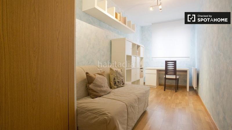 Foto b46e5bab-ce66-4c47-8fe3-bf8c8c30d10f. Alquiler piso amplio apartamento de 2 dormitorios en alquiler en usera, en Madrid