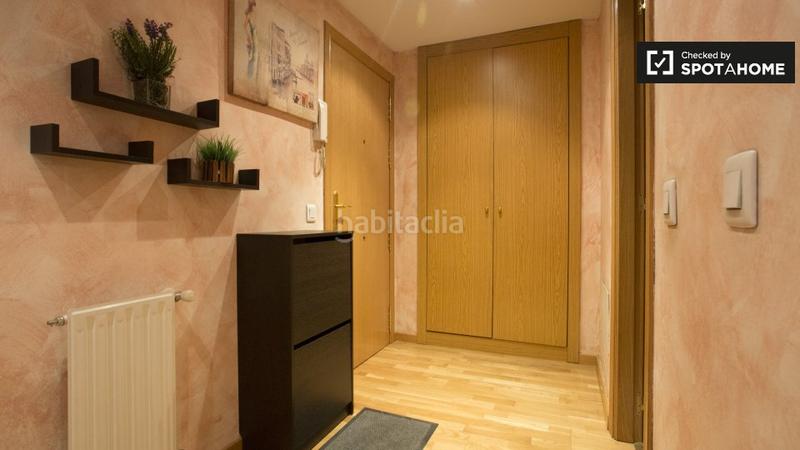 Foto 23dc2138-6eb4-4b04-b134-8af88abe602e. Location appartement avec chauffage dans Orcasitas Madrid