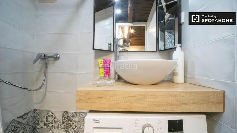 Foto 5128fc2d-3b09-4dea-89e7-0d34675c9dd7. Alquiler piso elegante estudio en alquiler en salamanca, . en Madrid