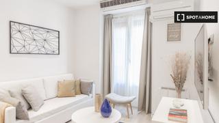 Lloguer Pis a Universidad-Malasaña. Amplio apartamento de 1 dormitorio en alquiler en malasaña, madr