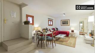 Lloguer Pis a Hispanoamérica-Bernabéu. Elegante apartamento de 2 dormitorios en alquiler en chamartín,