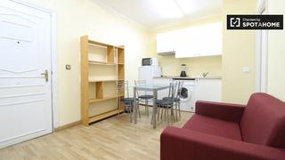 Etagenwohnung in Universidad-Malasaña