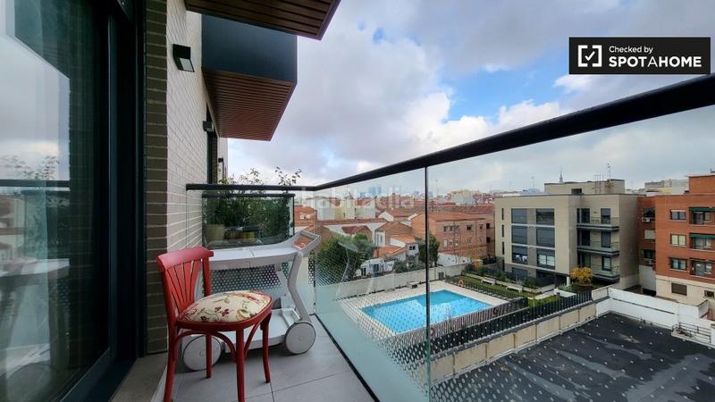 Foto a32b1af2-7dfb-4297-b75b-49be124e2830. Lloguer pis amb calefacció a Bellas Vistas Madrid