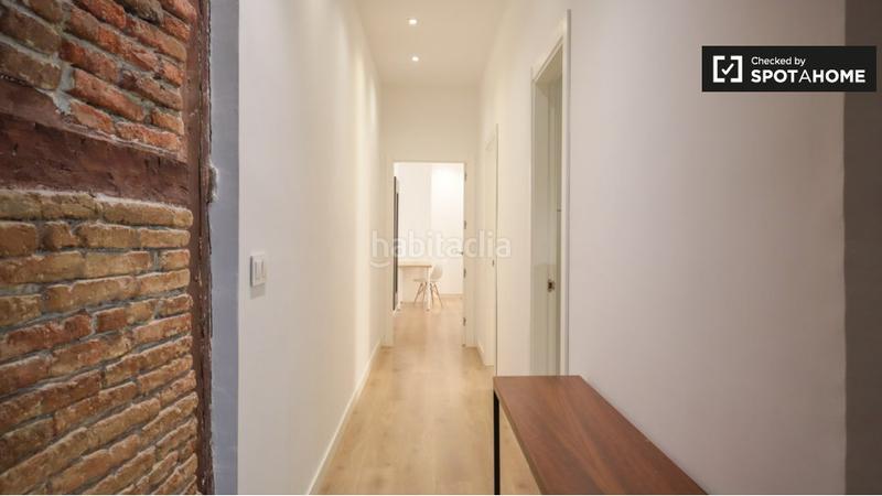 Foto d0af7fdc-d0b4-42a6-94ca-651434e0403d. Alquiler piso  de 4 habitaciones en alquiler en sol, . en Madrid