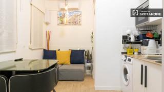 Rent Flat in Embajadores-Lavapiés. Apartamento de 1 dormitorio en embajadores, madrid