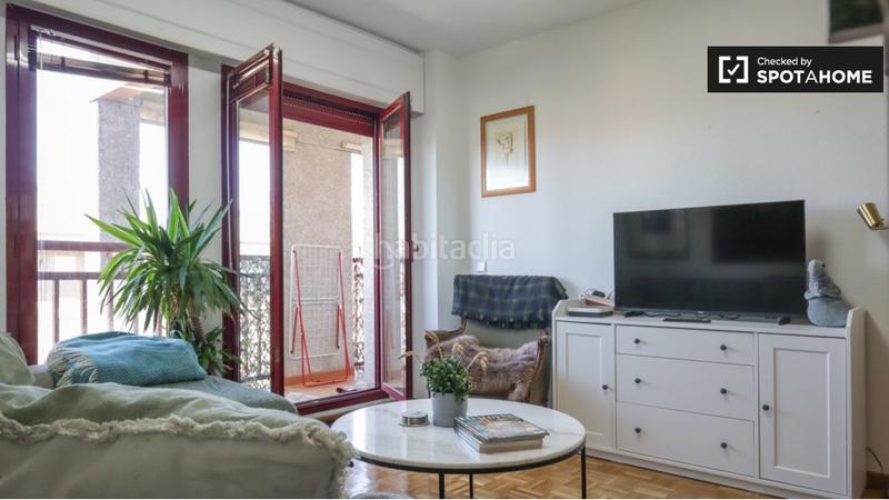 Foto 21d35429-54fb-492e-a254-7ce24a468fb3. Alquiler piso apartamento de 1 dormitorio en alquiler en Peñagrande, en Madrid