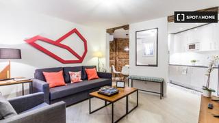 Miete Etagenwohnung in Sol. Apartamento de 2 dormitorios en alquiler en barrio de las letras