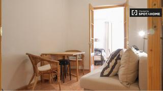 Lloguer Pis a Sol. Apartamento de 2 dormitorios en alquiler en madrid centro