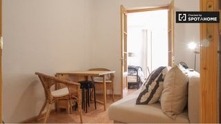 Miete Etagenwohnung in Sol. Piso de 2 dormitorios en alquiler en sol, madrid.