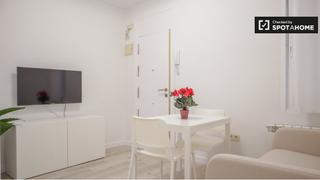 Rent Flat in Acacias. Apartamento de 2 dormitorios en alquiler en arganzuela, madrid