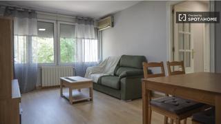 Lloguer Pis a Media Legua. Piso en alquiler de 2 dormitorios en moratalaz, madrid
