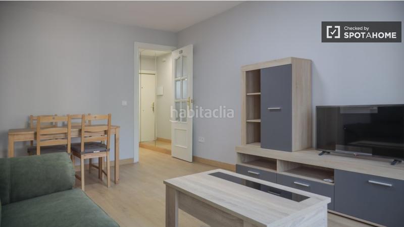 Foto 20204cd9-2cd7-4cba-b03d-e12acf25dc4a. Rent flat with heating in Media Legua Madrid
