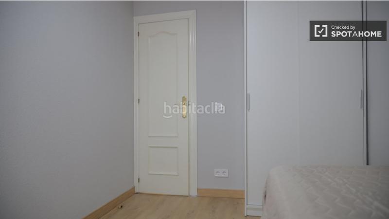 Foto 38deb335-10a6-407e-88da-aca02cb21b71. Rent flat with heating in Media Legua Madrid