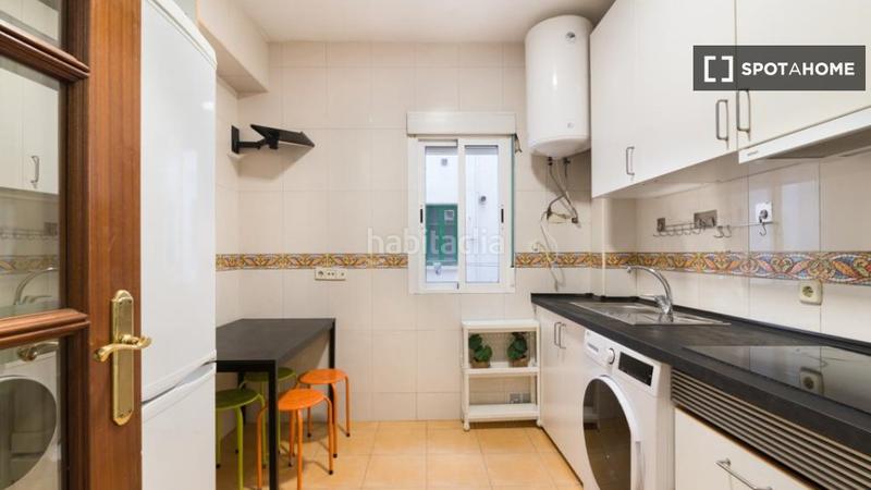 Foto 2e702ef5-9790-4c85-add1-2d6a3db3a9f6. Rent flat with heating in San Isidro Madrid