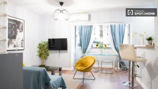 Miete Etagenwohnung in Comillas. Piso en alquiler de 2 dormitorios en comillas, madrid