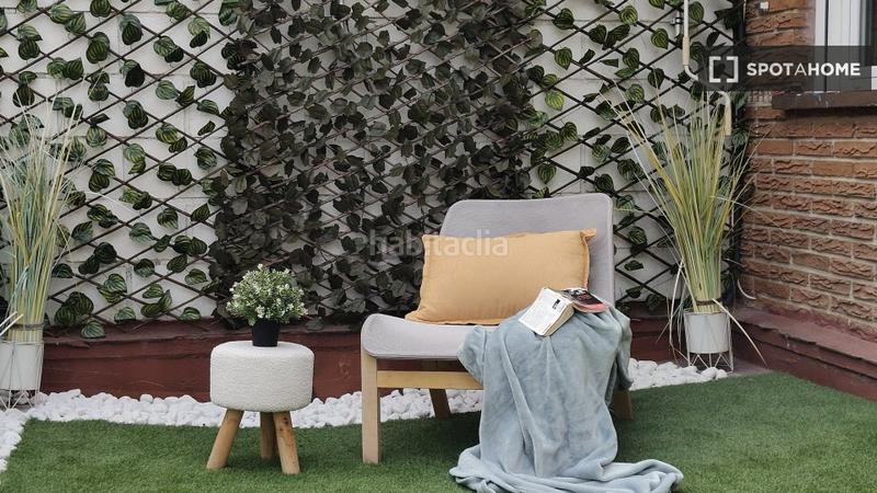 Foto 36a595cb-fe07-4c60-a77c-3f609faf0a24. Alquiler piso ático soleado con gran terraza 3 dormitorios en Madrid