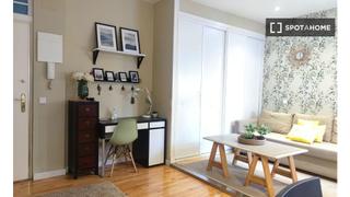 Miete Etagenwohnung in Delicias. Piso de 1 dormitorio en alquiler en palos de moguer, madrid