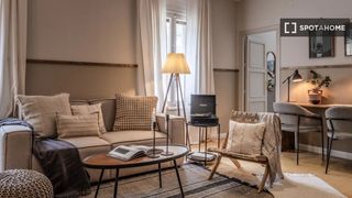 Affitto Appartamento in Hispanoamérica-Bernabéu. Apartamento de 2 dormitorios en alquiler en madrid