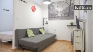 Rent Flat in Palomeras Sureste. Estudio en alquiler en palomeras sureste, madrid