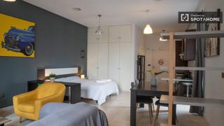 Rent Flat in Villaverde Alto. Estudio en alquiler en san andrés, madrid