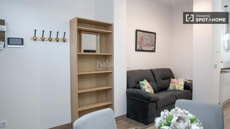 Foto cfe6653b-aa88-4f14-907f-c062013340d8. Lloguer pis amb calefacció a Lucero Madrid