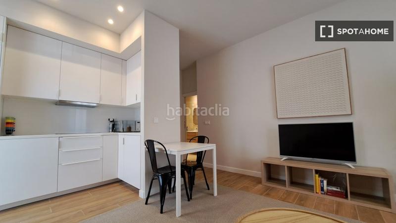 Foto 6d0779c7-e14c-4998-ad03-c6ec06a16e60. Alquiler piso estudio en alquiler en Pueblo Nuevo, en Madrid