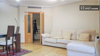 Location Appartement à Simancas. Piso de 4 habitaciones en alquiler en simancas, madrid.