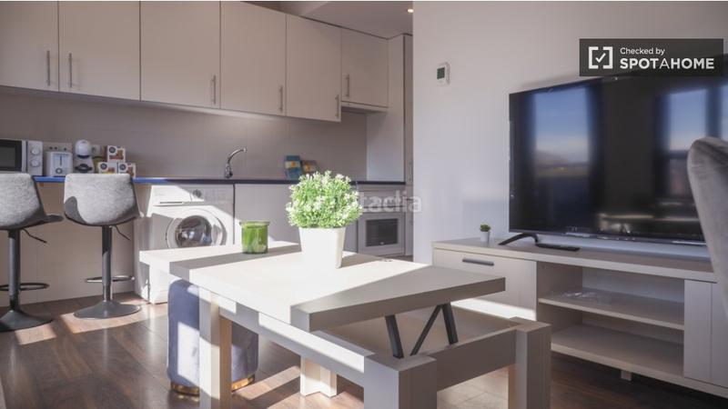 Foto 99f9e13d-adc1-4da4-90ed-02644dfcacaa. Rent flat with heating in Legazpi Madrid