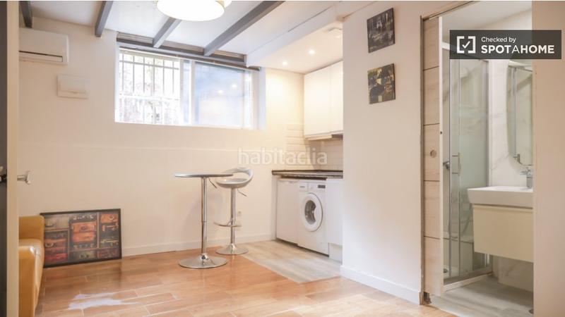 Foto fb432e8b-6a33-44b8-8ec9-17d241666bc7. Alquiler piso apartamento de 1 dormitorio en alquiler en Valdezarza, en Madrid