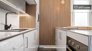 Lloguer Pis a Cortes-Huertas. Apartamento de 1 dormitorio en alquiler en cortes, madrid