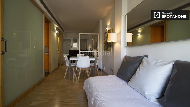 Foto 7e6da68b-1324-46d9-b4bc-ce5d2cd88163. Rent flat with heating in Embajadores-Lavapiés Madrid