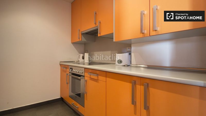 Foto af983baf-74a5-479f-8ba3-be1d3204cd32. Rent flat with heating in Embajadores-Lavapiés Madrid