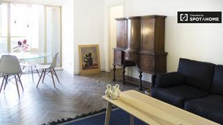 Location Appartement à Universidad-Malasaña. Elegante apartamento de 3 dormitorios en alquiler en malasaña, m