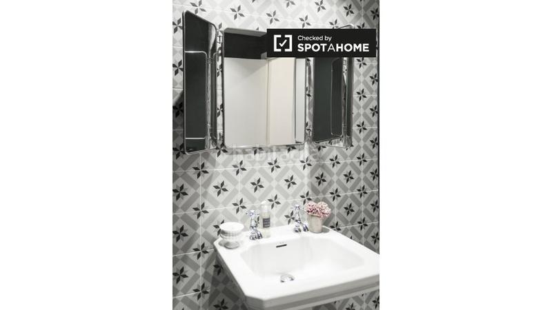 Foto 4bbc6f5c-3ffd-4140-aa82-4214813208fb. Alquiler piso elegante apartamento de 3 dormitorios en alquiler en malasaña, en Madrid