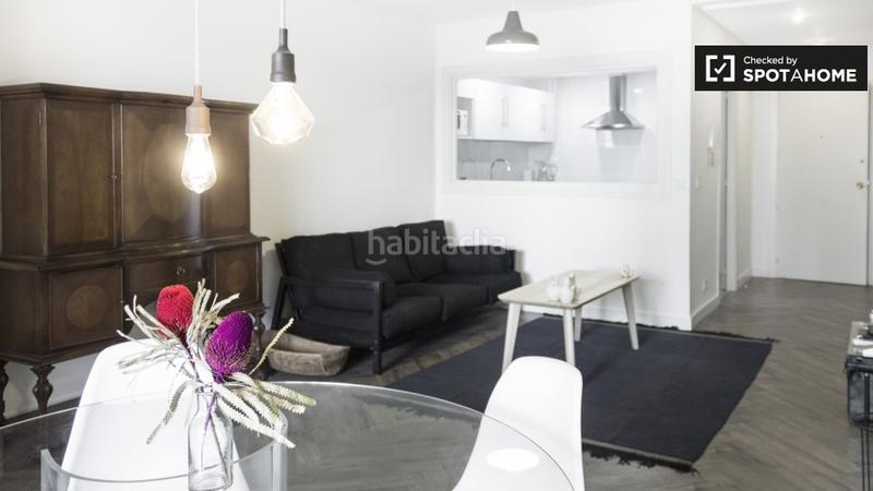 Foto 84e8396b-0c26-498d-9907-2a846b90a299. Alquiler piso elegante apartamento de 3 dormitorios en alquiler en malasaña, en Madrid