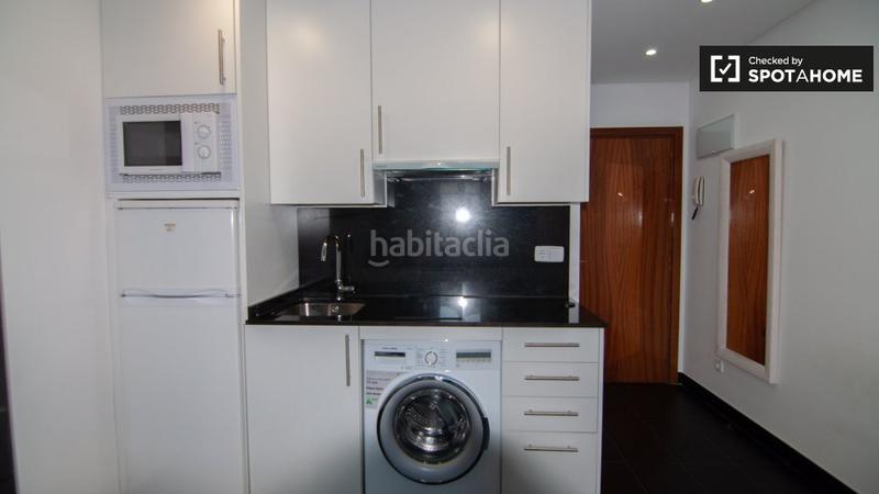 Foto 117bd3cc-1b01-42da-b21a-b087bfa74394. Alquiler piso moderno estudio en alquiler en centro, en Madrid