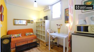 Affitto Appartamento in Trafalgar. Acogedor apartamento de 1 dormitorio en alquiler en tribunal, ma