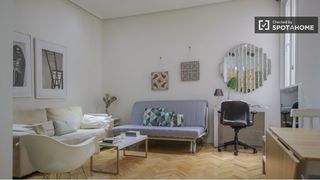Affitto Appartamento in Cortes-Huertas. Apartamento de 1 dormitorio en alquiler en justicia, madrid