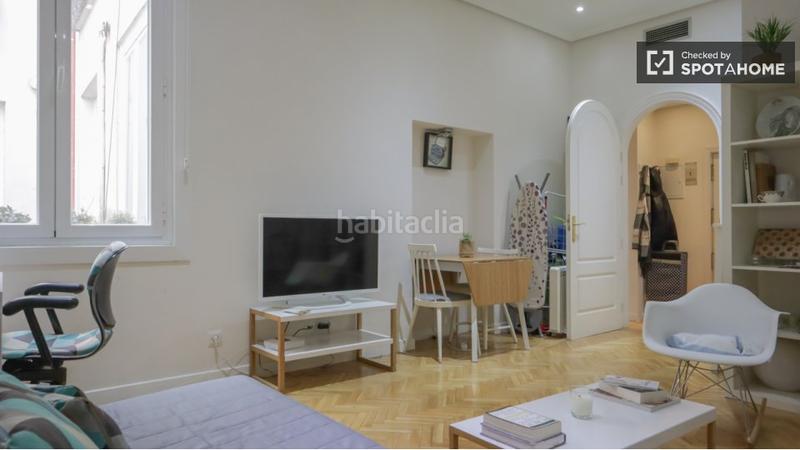 Foto be135c3a-dcd4-4916-b578-08ec408e8048. Affitto appartamento con riscaldamento in Cortes-Huertas Madrid