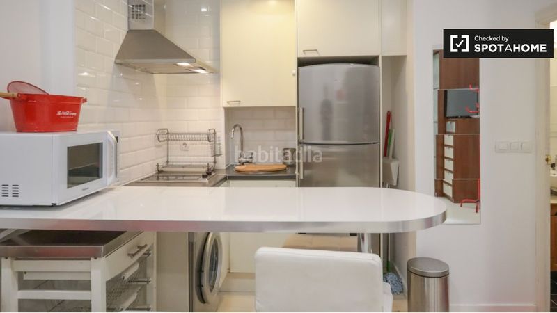 Foto 81dfe343-7dbc-49e7-a3f4-fb6d270cf8bb. Alquiler piso estudio en Justicia-Chueca Madrid