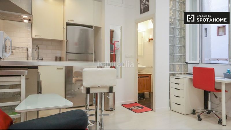 Foto aafc6e6b-c26b-474b-887a-4b66cd9ac7b2. Alquiler piso estudio en Justicia-Chueca Madrid