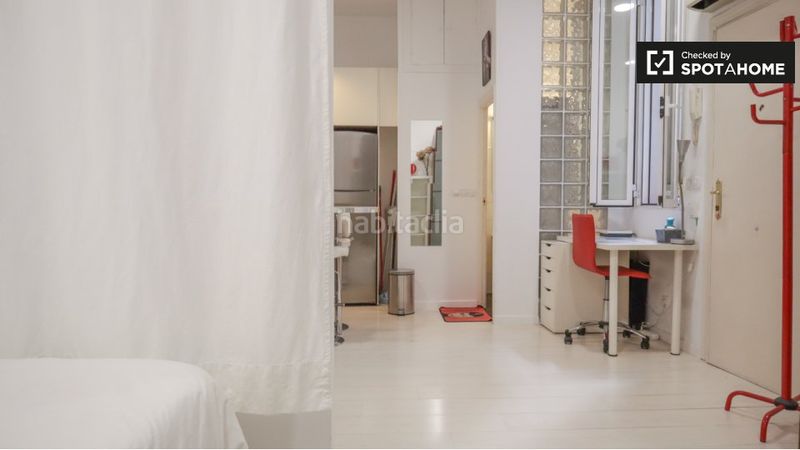Foto bc86e3e4-270e-4ab8-bedf-80e88a053bca. Alquiler piso estudio en Justicia-Chueca Madrid