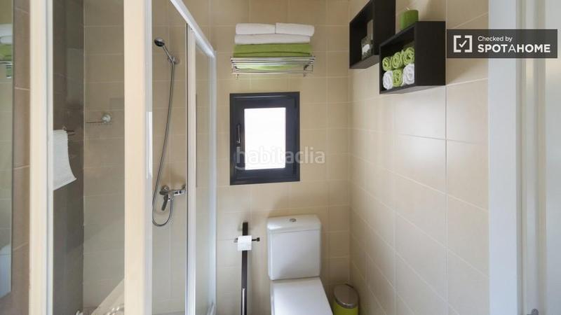 Foto 20444fa8-80c5-4a8f-90c2-588972a98880. Alquiler piso estudio en alquiler en apartamento de 5 habitaciones junto a la plaza mayor. en Madrid
