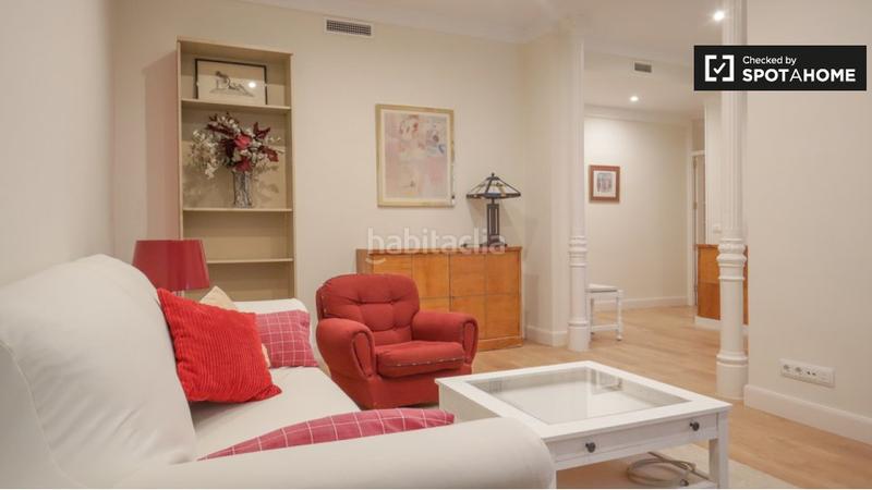 Foto bd156198-97f1-4014-9495-a273d5725e9e. Alquiler piso impresionante apartamento de 2 dormitorios en alquiler en justicia en Madrid