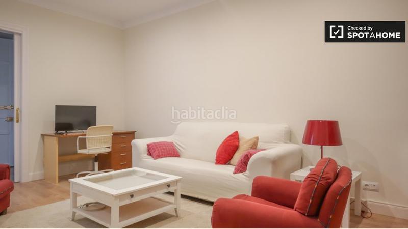 Foto d4beb4b0-ffcf-4d98-b6b2-483a638b24b2. Alquiler piso impresionante apartamento de 2 dormitorios en alquiler en justicia en Madrid
