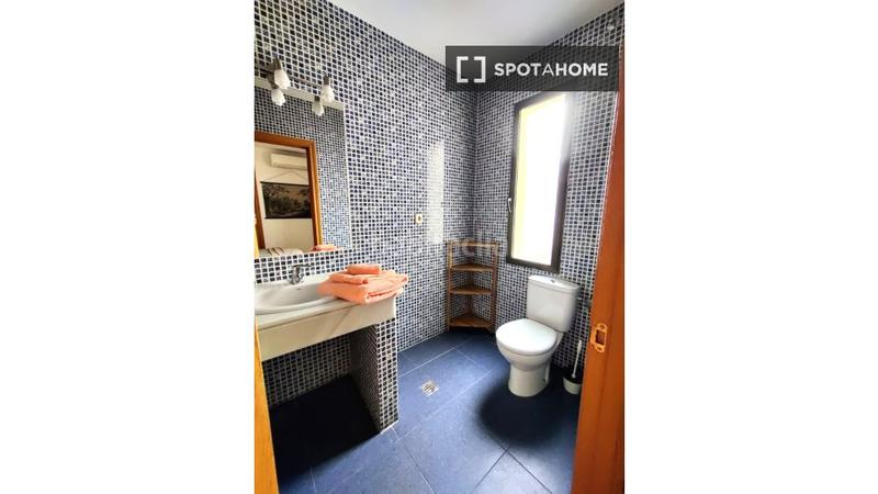 Foto 28bcd7f0-1a6b-4c6b-acea-ba8e4133c296. Alquiler piso apartamento de 2 dormitorios en alquiler en Madrid