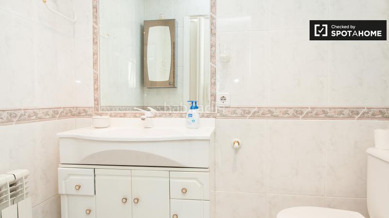 Foto a6ce14f2-e678-4f5e-bcb9-b5bfade18593. Alquiler piso apartamento de 2 dormitorios en alquiler en Puerta del Ángel, en Madrid