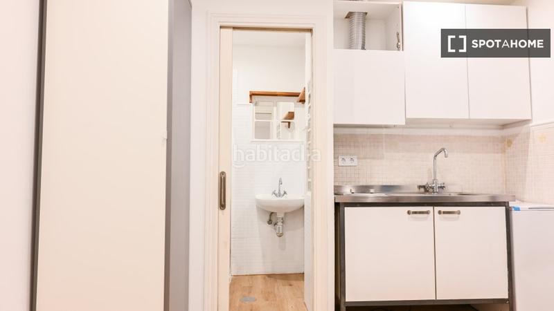 Foto 37936144-b2e7-48e9-a93f-a36bb8a76a9d. Alquiler piso estudio en alquiler en justicia, en Madrid