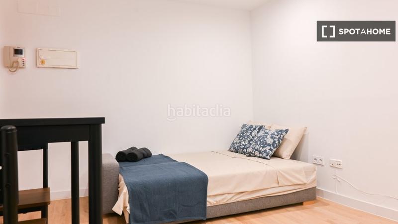 Foto a0f51a80-a233-488d-aa2a-395a3939be79. Alquiler piso estudio en alquiler en justicia, en Madrid