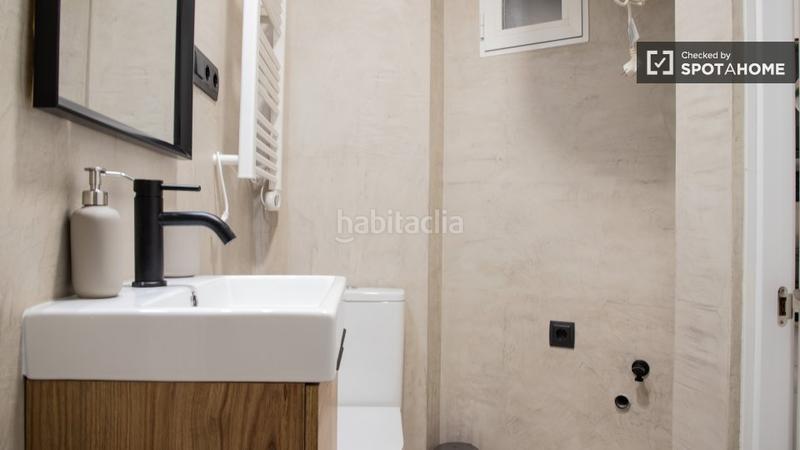 Foto 735bd652-9498-4474-9aca-699333f0df32. Alquiler piso apartamento de 1 dormitorio en alquiler en embajadores, en Madrid
